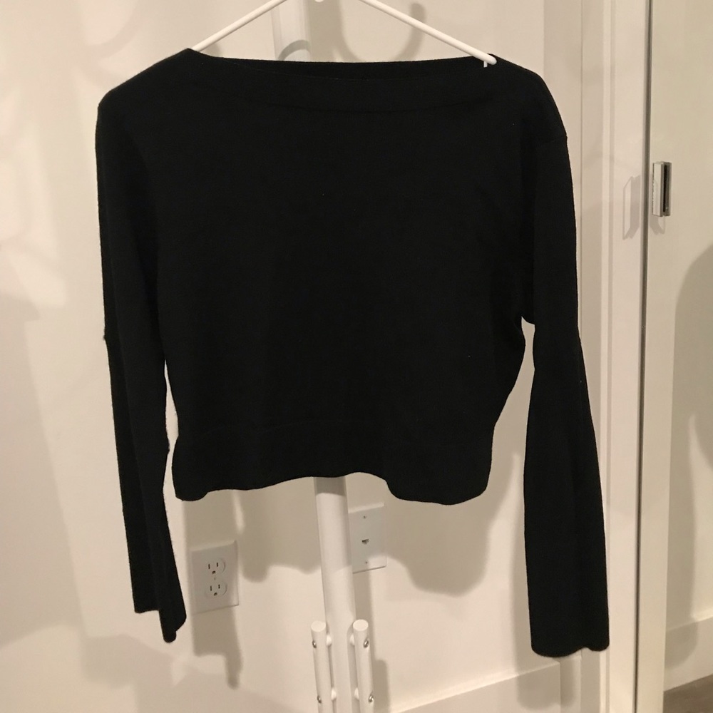 Black cropped sweater